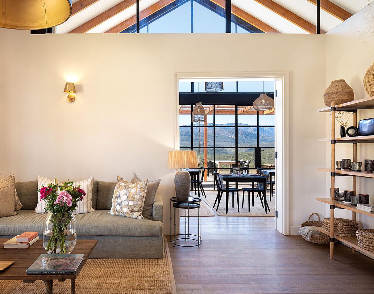 Simbavati Cedar Berg Ridge common lounge area with mountain views.